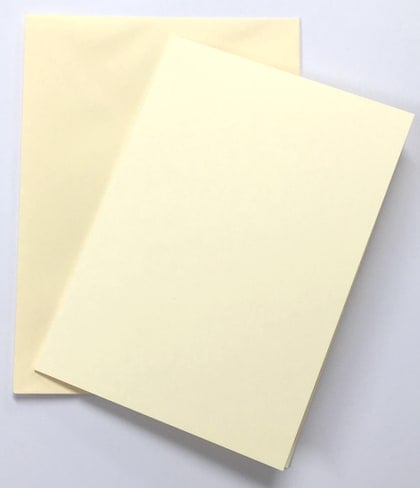Tarjetas y Sobres Marfil 12,7 cm x 17,7 cm