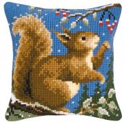 Almohada: Ardilla en invierno