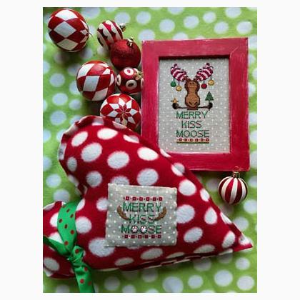 Merry Kiss Moose