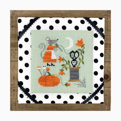 Mouse\'s Halloween Stitching