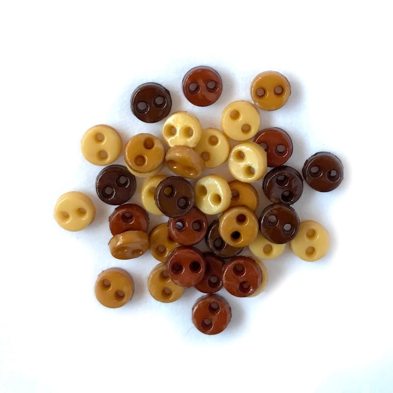 Botones pequeños - Hearthly Micro 1808 de Buttons Galore and More ...