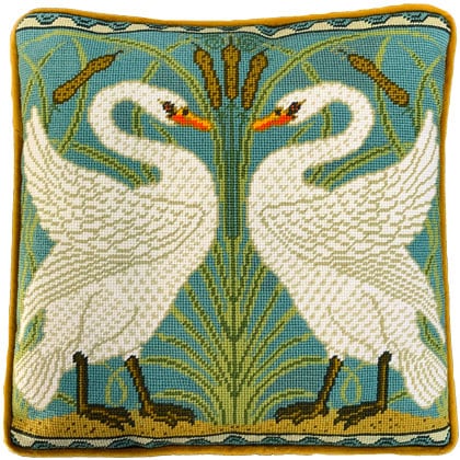 Cojín - Swan, Rush And Iris
