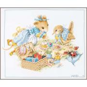 Picnic with Vera - Aida