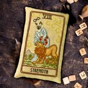 Cat Tarot VIII - Strength