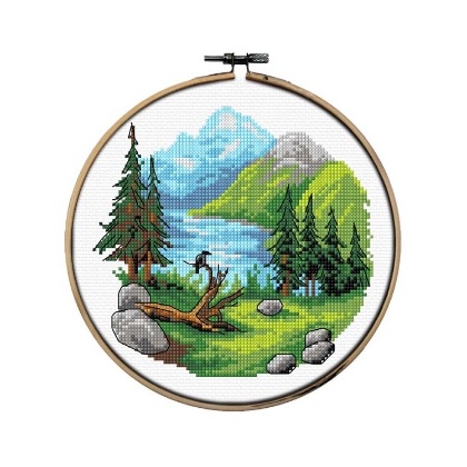 Paisaje de montaña con lago