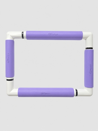 Marco Rectangular con Clip 21x29 – Lila