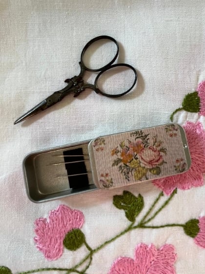 Estuche Guarda Agujas - Ernestine Brière
