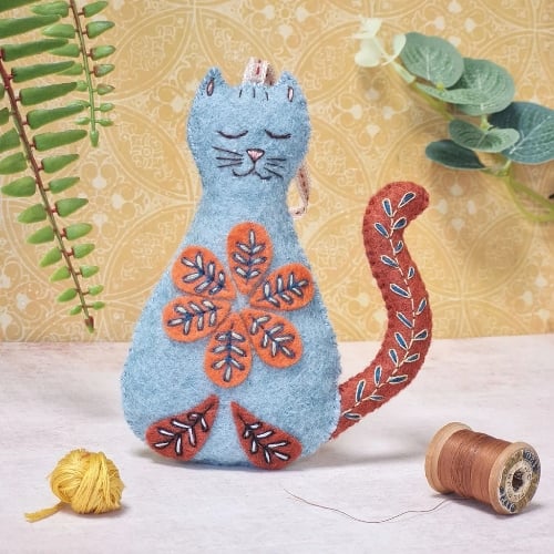 El gato bordado